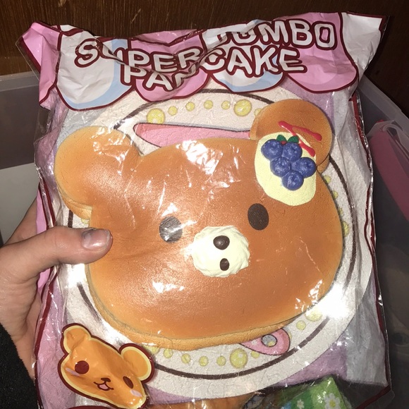 SQUISHIES BUNDLE SAVE MORE - Picture 2 of 6